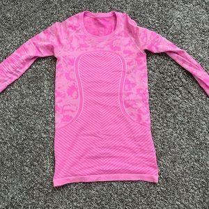 Lululemon swiftly tech long sleeve